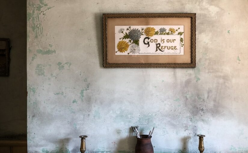 Opdag Magien ved Lysestager: En Vej til Hjemmets Hygge og Stil